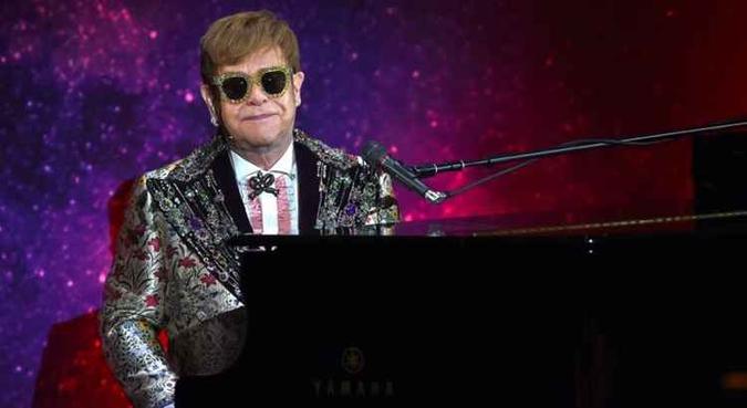 O cantor e pianista tinha shows agendados em Las Vegas (EUA) para o próximo fim de semana, mas eles foram remarcados(foto: Timothy A. Clary/AFP) O cantor e pianista tinha shows agendados em Las Vegas (EUA) para o próximo fim de semana, mas eles foram remarcados(foto: Timothy A. Clary/AFP)