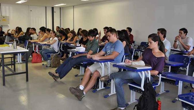 Quem não foi selecionado ainda pode concorrer a uma vaga no ensino superior entrando na lista de espera do Sisu e se inscrevendo no ProUni e no Fies(foto: Arquivo MEC) Quem não foi selecionado ainda pode concorrer a uma vaga no ensino superior entrando na lista de espera do Sisu e se inscrevendo no ProUni e no Fies(foto: Arquivo MEC)