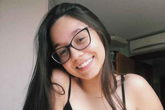 Luna Isa, estudante de gestão de políticas públicas da UnB, recomenda que os brasilienses pratiquem SUP (foto: Arquivo pessoal) Luna Isa, estudante de gestão de políticas públicas da UnB, recomenda que os brasilienses pratiquem SUP (foto: Arquivo pessoal)