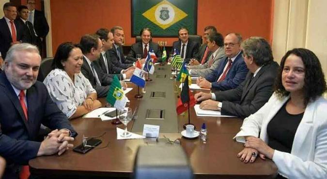 Governadores em Brasília: pedido de retomada urgente de obras federais para crescimento e geração de empregos (foto: Marcos Brandão/Divulgação ) Governadores em Brasília: pedido de retomada urgente de obras federais para crescimento e geração de empregos (foto: Marcos Brandão/Divulgação )