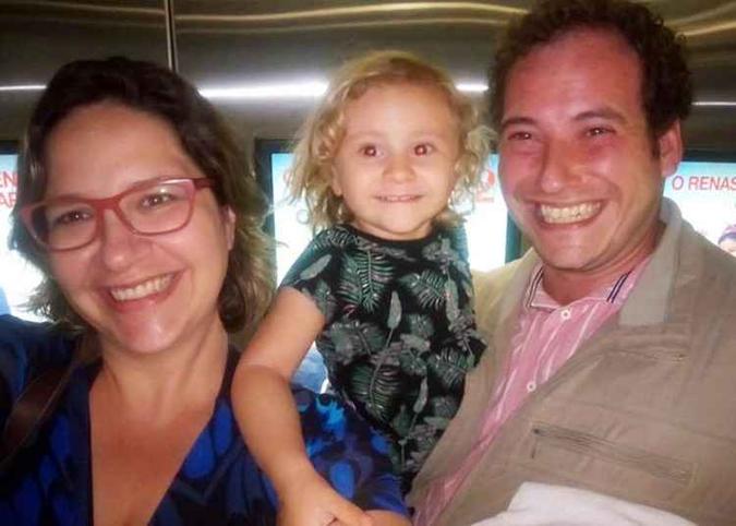Priscila Saldanha, 35 anos, a filha Catarina, e o marido Renato Rebello, na pré-estreia: Priscila Saldanha, 35 anos, a filha Catarina, e o marido Renato Rebello, na pré-estreia: