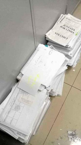 Há 2 anos, Estevão foi acusado de pagar pela obra do bloco onde cumpre pena; agora, policiais flagaram pilhas de documentos do detento no presídio(foto: Ministério Público do DF/Divulgação) Há 2 anos, Estevão foi acusado de pagar pela obra do bloco onde cumpre pena; agora, policiais flagaram pilhas de documentos do detento no presídio(foto: Ministério Público do DF/Divulgação)
