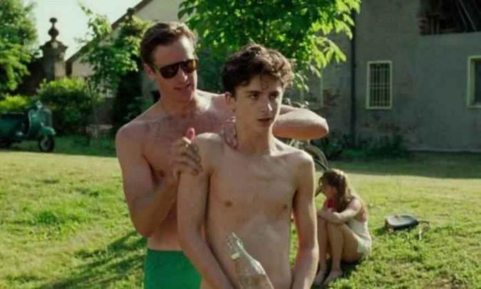 Protagonistas vivem uma história de amor no filme, com cenas de sexo, mas sem nudez(foto: Sony Pictures / Reprodução) Protagonistas vivem uma história de amor no filme, com cenas de sexo, mas sem nudez(foto: Sony Pictures / Reprodução)
