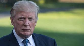 Trump assinalou que as acusações contra o seu ex-chefe de campanha se referiam a coisas que ocorreram 'há anos' e insistiu que 'não há CONLUIO' com a Rússia(foto: Nicholas Kamm / AFP ) Trump assinalou que as acusações contra o seu ex-chefe de campanha se referiam a coisas que ocorreram 'há anos' e insistiu que 'não há CONLUIO' com a Rússia(foto: Nicholas Kamm / AFP )