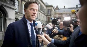 Primeiro-ministro Mark Rutte anuncia a formação de governo na Holanda, a partir de uma aliança de quatro partidos(foto: Jerry Lampen/EFE/Direitos reservados) Primeiro-ministro Mark Rutte anuncia a formação de governo na Holanda, a partir de uma aliança de quatro partidos(foto: Jerry Lampen/EFE/Direitos reservados)