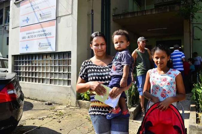 Em São Paulo, algumas unidades de saúde tinham disponibilidade da pentavalente e da DTP.(foto: Agência Brasil) Em São Paulo, algumas unidades de saúde tinham disponibilidade da pentavalente e da DTP.(foto: Agência Brasil)