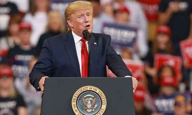 Trump pediu ao colega ucraniano para investigar Joe Biden, um dos principais pré-candidatos do Partido Democrata para as eleições de 2020 e seu eventual rival(foto: Matt Sullivan/Getty Images/AFP) Trump pediu ao colega ucraniano para investigar Joe Biden, um dos principais pré-candidatos do Partido Democrata para as eleições de 2020 e seu eventual rival(foto: Matt Sullivan/Getty Images/AFP)