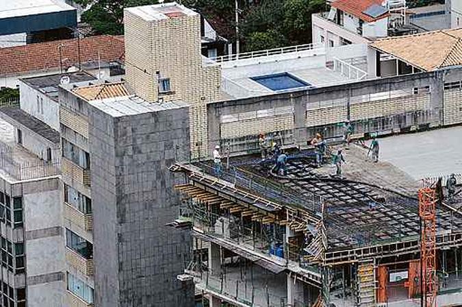 Obras prediais devem ser retomadas no primeiro semestre do ano que vem, com abertura de postos de trabalho(foto: Gladyston Rodrigues/EM/D.A Press) Obras prediais devem ser retomadas no primeiro semestre do ano que vem, com abertura de postos de trabalho(foto: Gladyston Rodrigues/EM/D.A Press)
