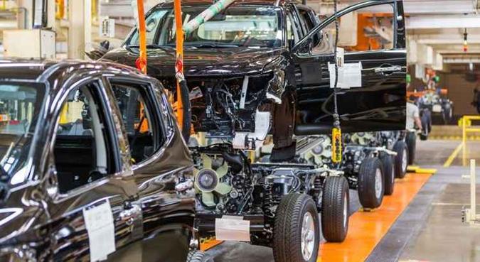 Dos 26 ramos pesquisados, 22 apresentaram alta em junho. As principais influências positivas foram de veículos automotores, reboques e carrocerias(foto: Mitsubishi/Divulgação) Dos 26 ramos pesquisados, 22 apresentaram alta em junho. As principais influências positivas foram de veículos automotores, reboques e carrocerias(foto: Mitsubishi/Divulgação)