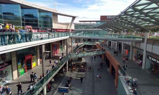 O shopping Liverpool One é agradável para passear mesmo com tempo frio (foto: Reprodução) O shopping Liverpool One é agradável para passear mesmo com tempo frio (foto: Reprodução)