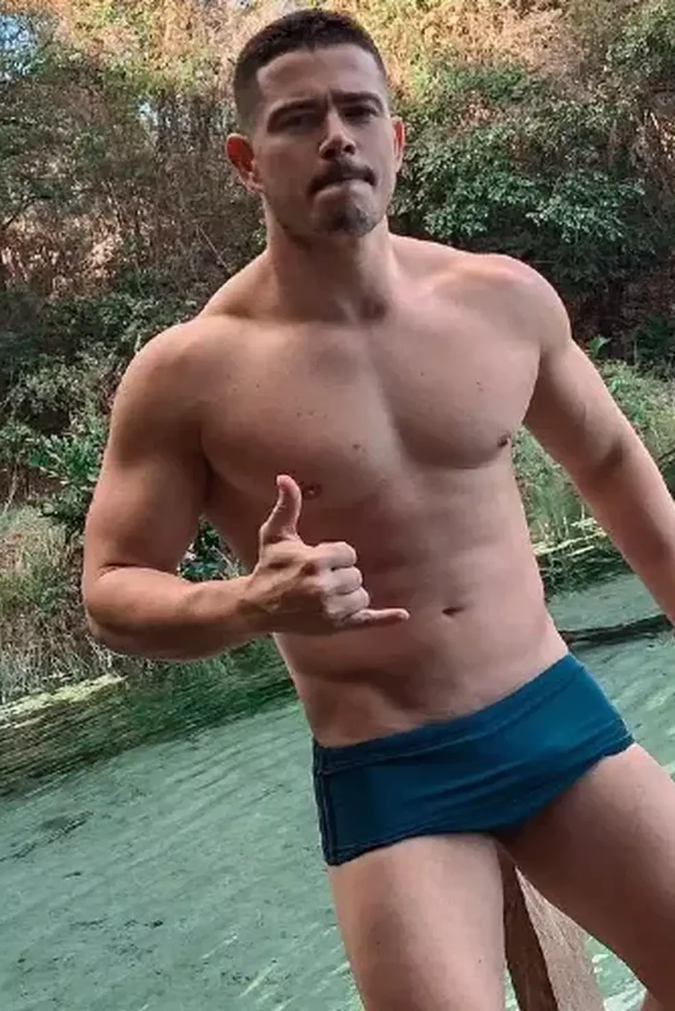 28/5 - JP Gadelha, o bombeiro gato do The Circle -Correio Braziliense