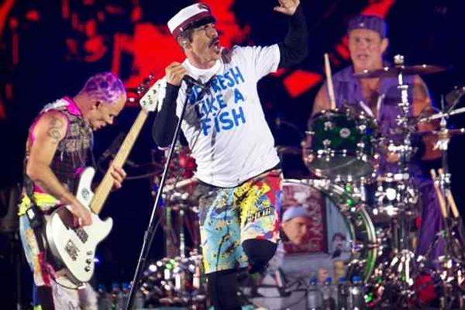 Os californianos do Red Hot Chili Peppers encerrarão a primeira noite de festival(foto: Reprodução/Internet) Os californianos do Red Hot Chili Peppers encerrarão a primeira noite de festival(foto: Reprodução/Internet)