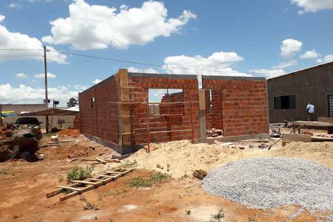A pena para ocupação irregular do solo é de detenção de até um ano ou pagamento de multa (foto: PMDF/Divulgação) A pena para ocupação irregular do solo é de detenção de até um ano ou pagamento de multa (foto: PMDF/Divulgação)