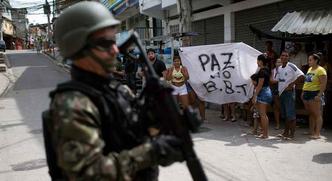 Os homicídios decorrentes de ação policial foram o motivo do aumento de 3,1% no índice de letalidade violenta no estado.(foto: AFP / Leo Correa) Os homicídios decorrentes de ação policial foram o motivo do aumento de 3,1% no índice de letalidade violenta no estado.(foto: AFP / Leo Correa)