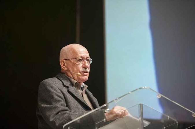 Aos 81 anos, Silviano Santiago foi o grande vencedor na categoria Romance(foto: Walter Craveiro/Divulgação) Aos 81 anos, Silviano Santiago foi o grande vencedor na categoria Romance(foto: Walter Craveiro/Divulgação)