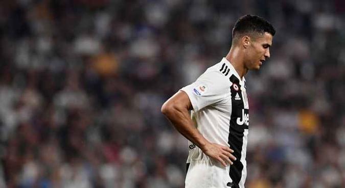 Acusado de estuprar uma ex-modelo em Las Vegas em 2009, o mal-estar aumentou em torno de Cristiano Ronaldo(foto: AFP) Acusado de estuprar uma ex-modelo em Las Vegas em 2009, o mal-estar aumentou em torno de Cristiano Ronaldo(foto: AFP)