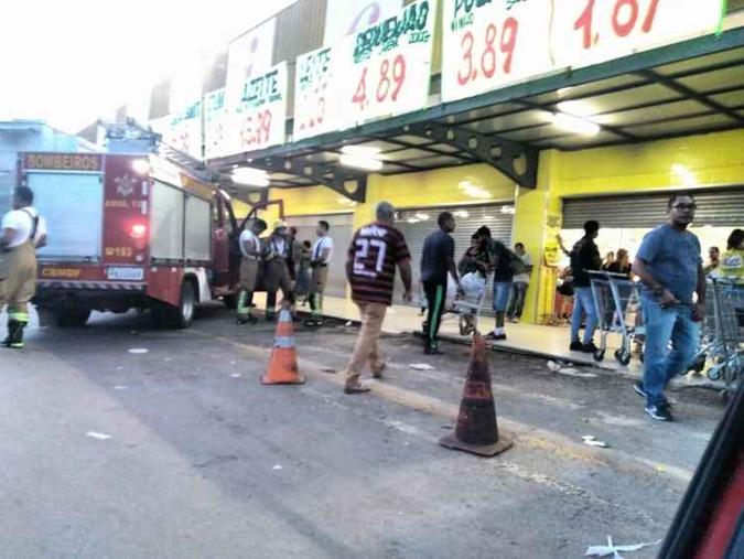 Após o desmoronamento de parte do teto, o local precisou ser interditado pela Defesa Civil(foto: Material cedido ao Correio) Após o desmoronamento de parte do teto, o local precisou ser interditado pela Defesa Civil(foto: Material cedido ao Correio)