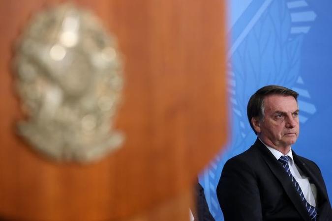 Bolsonaro deu sinais de que deixaria a sigla uma semana antes de a Polícia Federal agir, mas, segundo o porta-voz, Bolsonaro deu sinais de que deixaria a sigla uma semana antes de a Polícia Federal agir, mas, segundo o porta-voz,