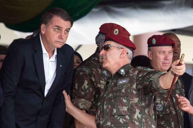 Nesta semana, Bolsonaro participa de três formaturas de integrantes das Forças Armadas(foto: Fernando Souza/AFP) Nesta semana, Bolsonaro participa de três formaturas de integrantes das Forças Armadas(foto: Fernando Souza/AFP)