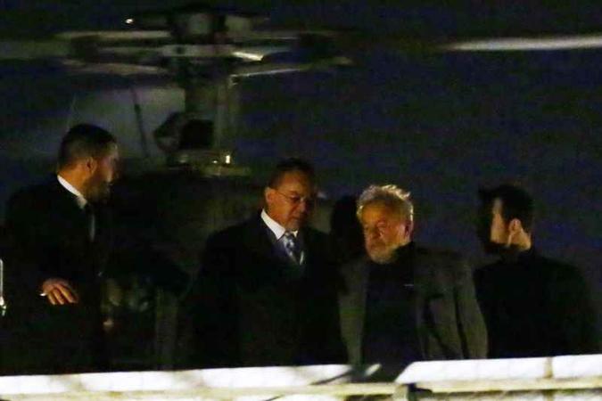 O ex-presidente Luiz Inácio Lula da Silva está preso em Curitiba desde 7 de abril(foto: Heuler Andrey/AFP) O ex-presidente Luiz Inácio Lula da Silva está preso em Curitiba desde 7 de abril(foto: Heuler Andrey/AFP)