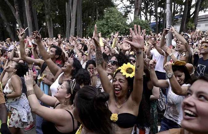 Muitos blocos apostam na conscientização, principalmente, dos homens, para que todos possam se divertir de maneira segura (foto: Eduardo Ogata/Secom) Muitos blocos apostam na conscientização, principalmente, dos homens, para que todos possam se divertir de maneira segura (foto: Eduardo Ogata/Secom)