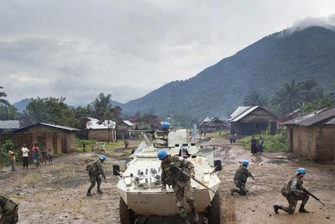 Boinas-azuis da Missão de Paz das Nações Unidas em ação na República Democrática do Congo(foto: ONU/Sylvain Liechti) Boinas-azuis da Missão de Paz das Nações Unidas em ação na República Democrática do Congo(foto: ONU/Sylvain Liechti)
