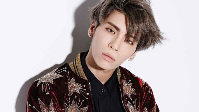 A imprensa sul coreana fala que o astro K-pop se suicidou(foto: Reprodução) A imprensa sul coreana fala que o astro K-pop se suicidou(foto: Reprodução)