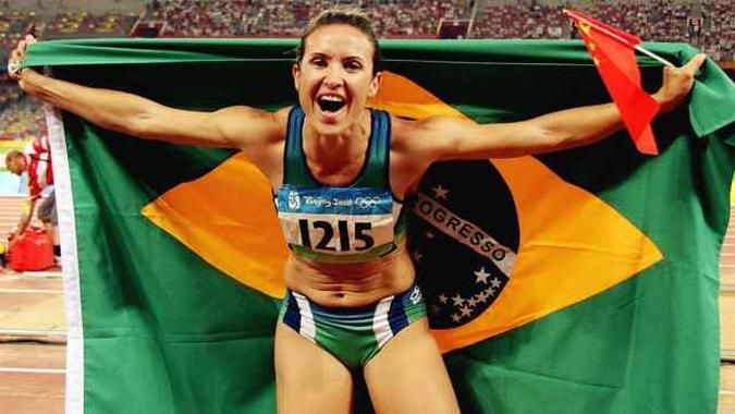 Atleta foi campeã olímpica de salto em distância em Pequim (2008)(foto: AFP ) Atleta foi campeã olímpica de salto em distância em Pequim (2008)(foto: AFP )