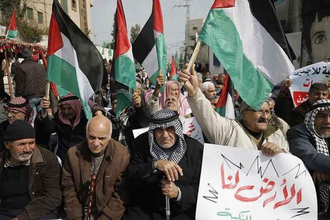 Conflito dura há décadas na região(foto: MOHAMMED ABED / AFP) Conflito dura há décadas na região(foto: MOHAMMED ABED / AFP)