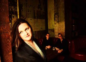 Madeleine Peyroux traz show inimista a Brasília(foto: Shervin Laine/Divulgação) Madeleine Peyroux traz show inimista a Brasília(foto: Shervin Laine/Divulgação)