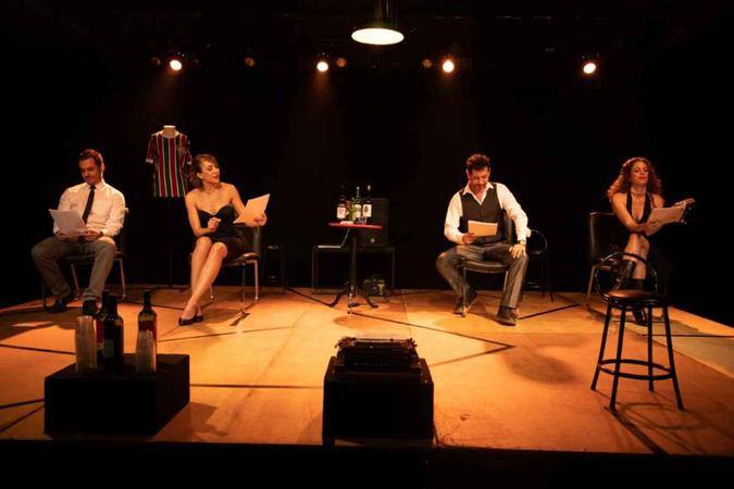 Às terças-feiras, o grupo teatro Osdramátikos fará uma série de lives com leituras dramáticas de autores consagrados(foto: osdramátikos/divulgação) Às terças-feiras, o grupo teatro Osdramátikos fará uma série de lives com leituras dramáticas de autores consagrados(foto: osdramátikos/divulgação)