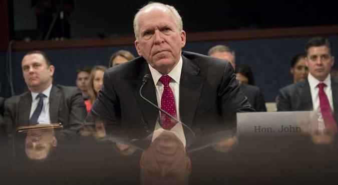 Brennan é acusado de usar seu acesso a informações confidenciais para criticar o governo Trump(foto: AFP) Brennan é acusado de usar seu acesso a informações confidenciais para criticar o governo Trump(foto: AFP)