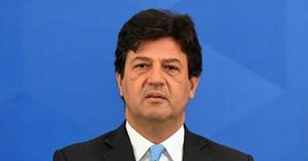 "Perdemos um mês" na luta contra o coronavírus, diz 