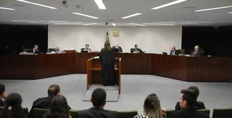Ministros da segunda turma do Supremo reunidos na sessão desta terça-feira (4/9)(foto: Rosinei Coutinho/SCO/STF) Ministros da segunda turma do Supremo reunidos na sessão desta terça-feira (4/9)(foto: Rosinei Coutinho/SCO/STF)