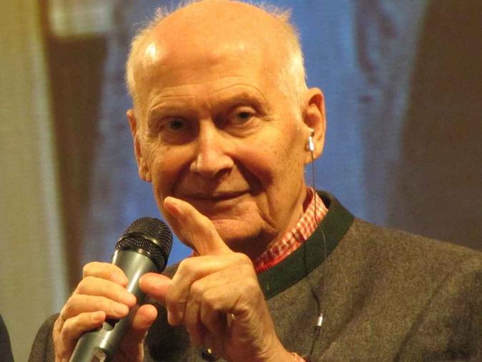 Bert Hellinger, grande nome das Constelações Familiares(foto: Reprodução) Bert Hellinger, grande nome das Constelações Familiares(foto: Reprodução)