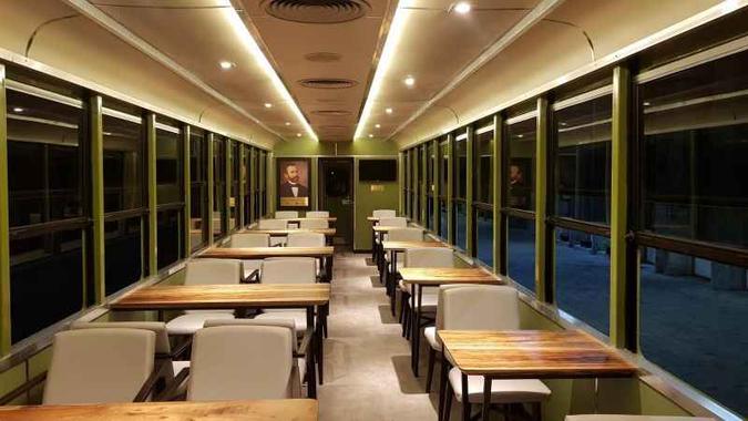 Último vagão que possui varanda da Serra Verde Express, em Curitiba, Paraná. (foto: Serra Verde Express/Divulgação) Último vagão que possui varanda da Serra Verde Express, em Curitiba, Paraná. (foto: Serra Verde Express/Divulgação)