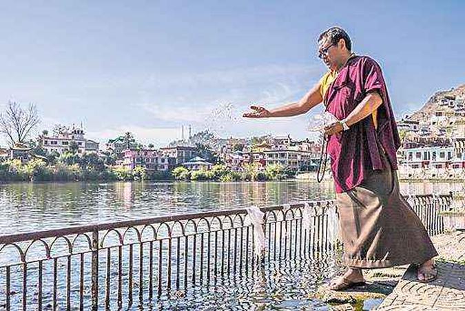 Jigme Tromge Rinpoche faz turnê no Brasil e dá continuidade aos ensinamentos do pai, que se estabeleceu no país na década de 1990(foto: Paulo Malheiro/Divulgação) Jigme Tromge Rinpoche faz turnê no Brasil e dá continuidade aos ensinamentos do pai, que se estabeleceu no país na década de 1990(foto: Paulo Malheiro/Divulgação)