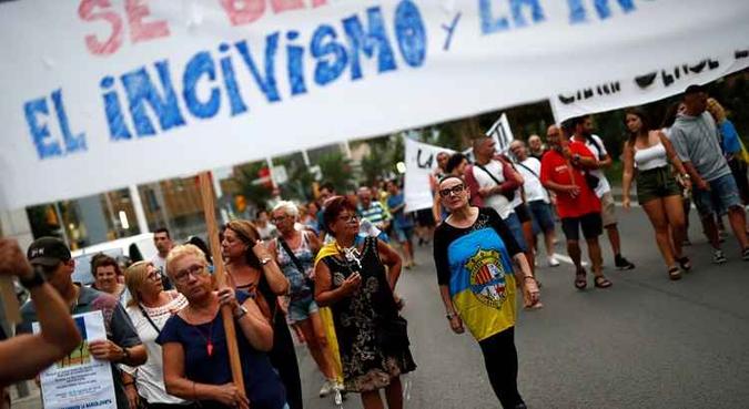 Antigo bairro de pescadores, Barceloneta viveu uma metamorfose com os Jogos Olímpicos de 1992 que transformaram a cidade em destino turístico preferido dos visitantes(foto: AFP) Antigo bairro de pescadores, Barceloneta viveu uma metamorfose com os Jogos Olímpicos de 1992 que transformaram a cidade em destino turístico preferido dos visitantes(foto: AFP)