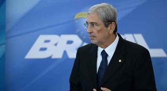 Segundo o ministro, no entanto, é preciso aguardar o desdobramento dos fatos. Segundo o ministro, no entanto, é preciso aguardar o desdobramento dos fatos.