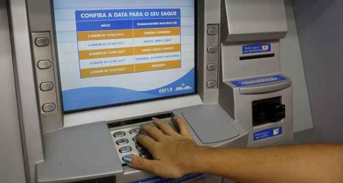As mudanças nas regras dos saques serão feitas via Medida Provisória e a previsão é de que os resgates comecem a ser feitos em setembro(foto: Marcos Corrêa/PR) As mudanças nas regras dos saques serão feitas via Medida Provisória e a previsão é de que os resgates comecem a ser feitos em setembro(foto: Marcos Corrêa/PR)
