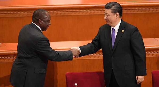 Xi Jinping fez o anúncio na inauguração do sétimo Fórum de Cooperação Sino-Africano, que reúne 54 países em Pequim durante dois dias(foto: AFP) Xi Jinping fez o anúncio na inauguração do sétimo Fórum de Cooperação Sino-Africano, que reúne 54 países em Pequim durante dois dias(foto: AFP)