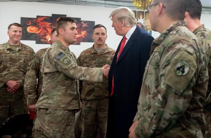 A viagem também vem logo depois que Trump anunciou a retirada das forças americanas da Síria(foto: AFP) A viagem também vem logo depois que Trump anunciou a retirada das forças americanas da Síria(foto: AFP)