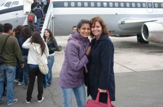 Jane Zumagline visitará a filha (à esquerda) e teve dificuldade para obter informações(foto: Arquivo Pessoal) Jane Zumagline visitará a filha (à esquerda) e teve dificuldade para obter informações(foto: Arquivo Pessoal)