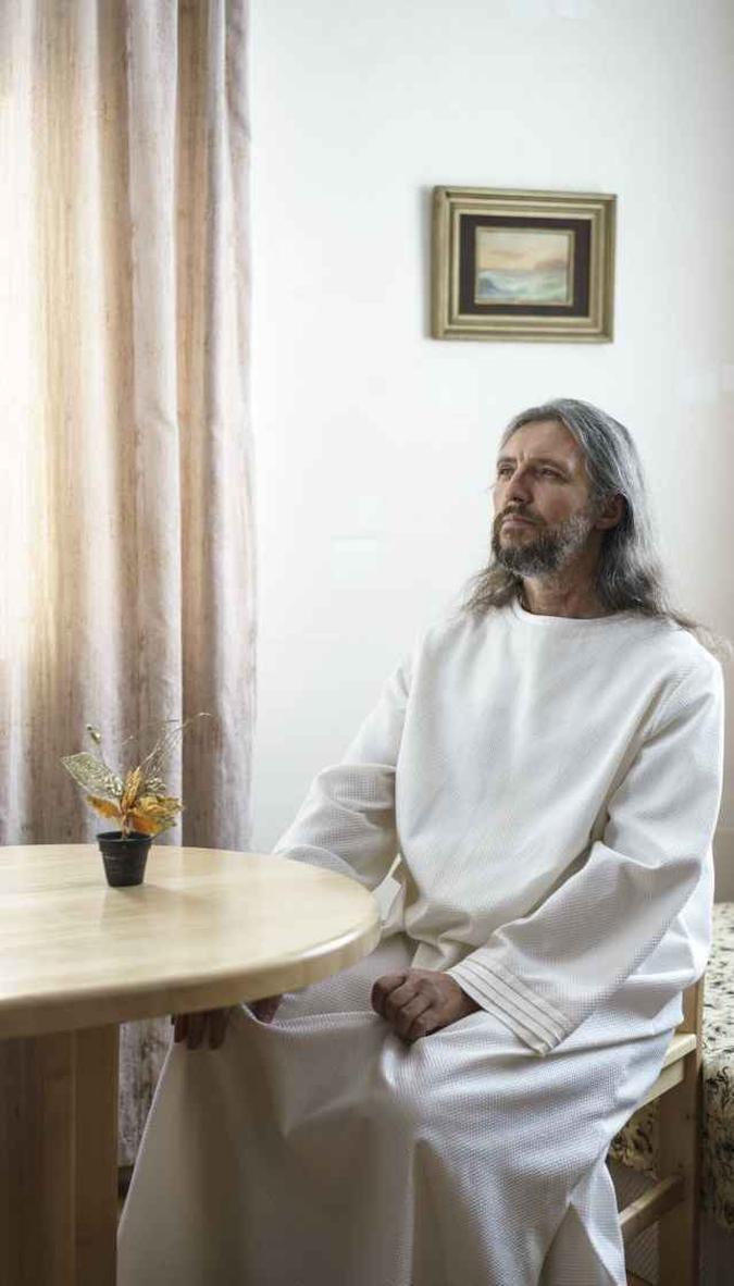 O Cristo da Sibéria teve a revelação em 1988 de que era o Messias e mudou o nome para Vissarion(foto: Jonas Bendiksen/Magnum/Divulgação) O Cristo da Sibéria teve a revelação em 1988 de que era o Messias e mudou o nome para Vissarion(foto: Jonas Bendiksen/Magnum/Divulgação)