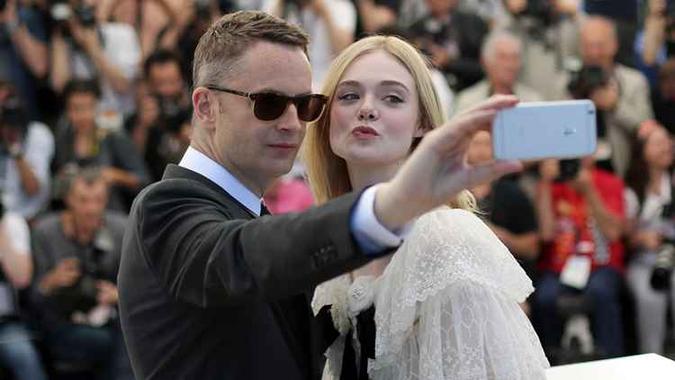 As populares selfies estão com os dias contados em Cannes(foto: Reprodução/Internet) As populares selfies estão com os dias contados em Cannes(foto: Reprodução/Internet)