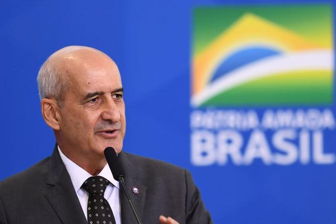 Luiz Eduardo Ramos, que completou um mês à frente da pasta, tenta identificar as principais falhas na articulação entre o Planalto e o Legislativo no primeiro semestre para saná-las (foto: EVARISTO SA / AFP ) Luiz Eduardo Ramos, que completou um mês à frente da pasta, tenta identificar as principais falhas na articulação entre o Planalto e o Legislativo no primeiro semestre para saná-las (foto: EVARISTO SA / AFP )