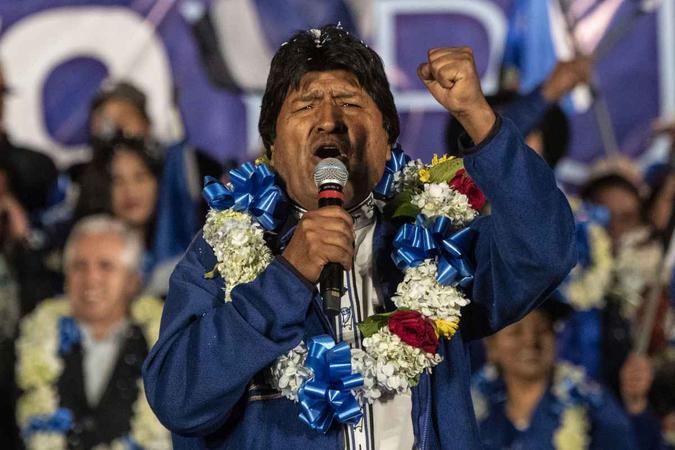 Morales declarou ter certeza de que vencerá o pleito no primeiro turno.(foto: Pedro Ugarte/ AFP) Morales declarou ter certeza de que vencerá o pleito no primeiro turno.(foto: Pedro Ugarte/ AFP)