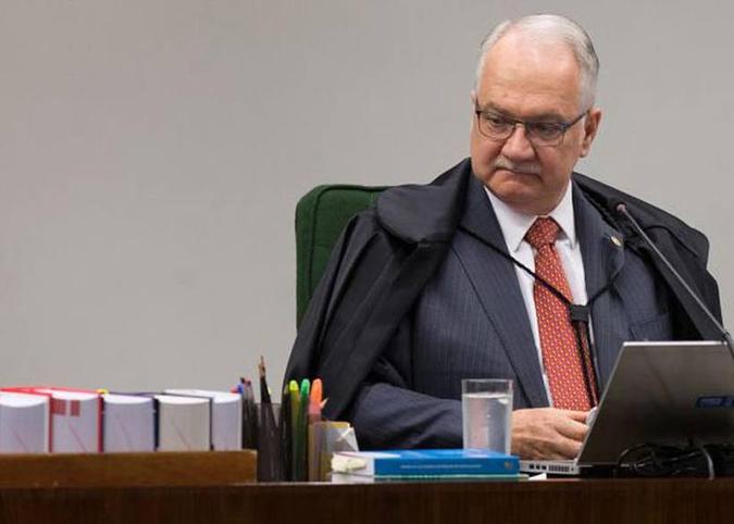 Fachin disse ainda que espera que o julgamento de habeas corpus do ex-presidente Luiz Inácio Lula da Silva, condenado a 12 anos na Lava Jato, seja encerrado no próprio dia 4 de abril(foto: Lula Marques/Agencia PT) Fachin disse ainda que espera que o julgamento de habeas corpus do ex-presidente Luiz Inácio Lula da Silva, condenado a 12 anos na Lava Jato, seja encerrado no próprio dia 4 de abril(foto: Lula Marques/Agencia PT)