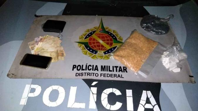 Segundo a PM, essas drogas geralmente são vendidas para pessoas com alto poder aquisitivo(foto: Divulgação/PMDF) Segundo a PM, essas drogas geralmente são vendidas para pessoas com alto poder aquisitivo(foto: Divulgação/PMDF)
