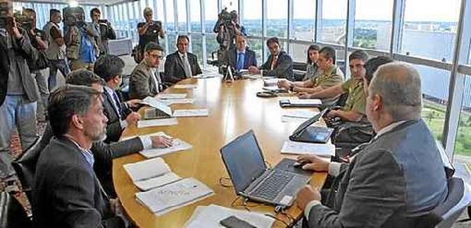 Reunião no TSE para definir o protocolo de combate às notícias falsas(foto: TSE/Divulgação) Reunião no TSE para definir o protocolo de combate às notícias falsas(foto: TSE/Divulgação)